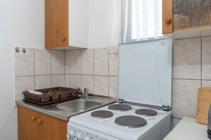 Apartment (A1) | Private kitchen