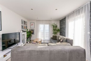 Apartment (A2) | Living room