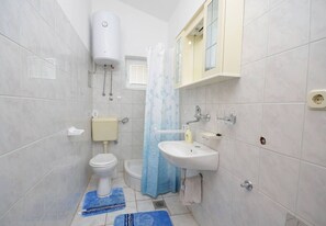 Apartment (A3) | Bathroom - Apartments Zlatko (Sibenik)