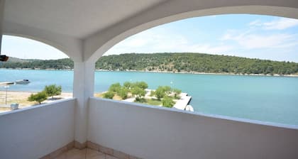 Apartments Zlatko