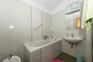 Bathroom - Apartments Ivan (Starigrad)