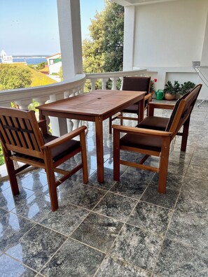 Appartement (A4) | Restauration extérieure