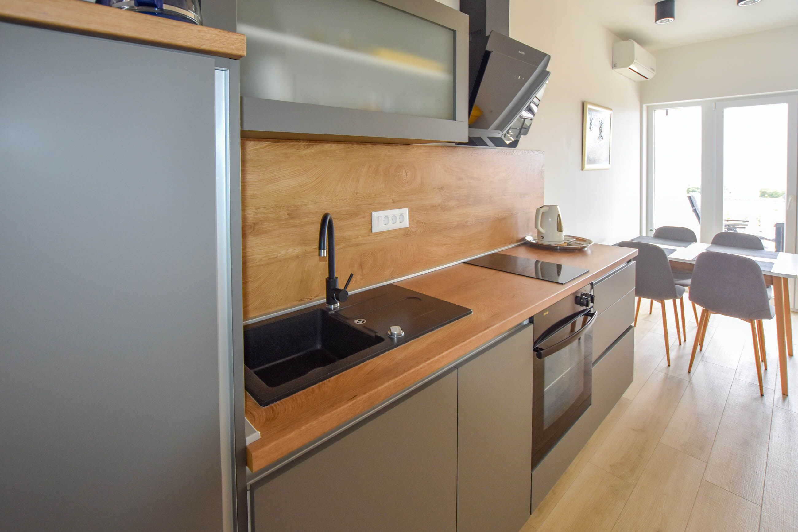 Appartement (A2) | Cuisine privée | Réfrigérateur, plaque de cuisson, machine à expresso