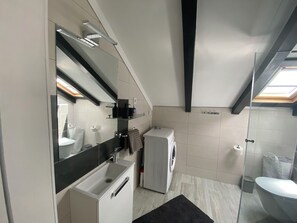 Apartment (A2) | Bathroom