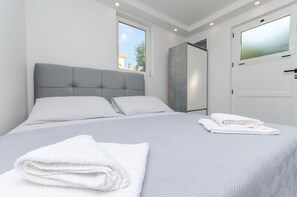 Estudio (A4) | 3 habitaciones, wifi gratis y ropa de cama 