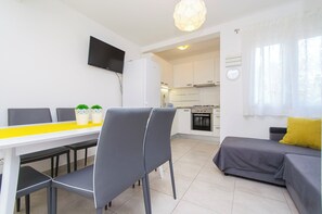 Departamento (A3) | Sala de estar | Televisión 