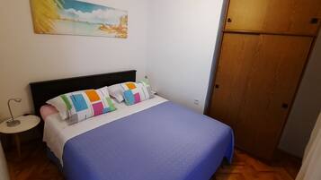 Wifi gratis y ropa de cama