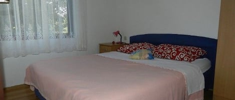 Apartment (A6)