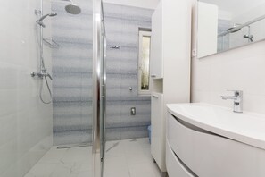 Bagno | Doccia, asciugamani