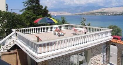 Apartments Tina Sea View