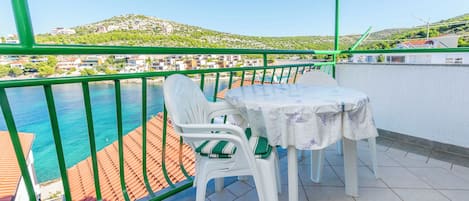 Apartment (A3) | Water view