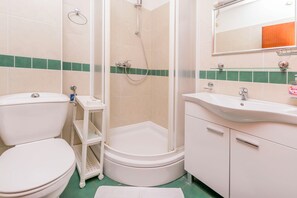 Apartment (A2) | Bathroom