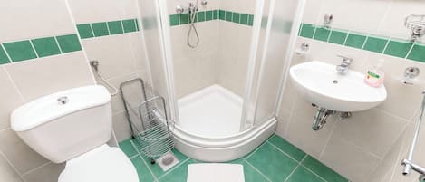 Apartment (A4) | Bathroom | Shower