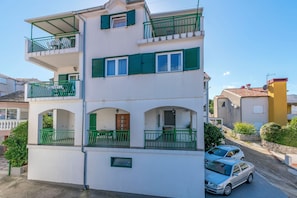 Building design - Apartments Toni (Primosten)