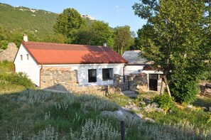 Building design - House Sandra (Senj)
