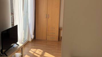 Studio (A2) | Fernseher