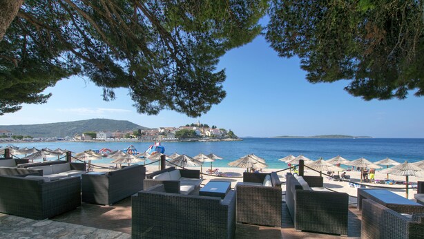 Beach - Apartments Pasko (Primosten)
