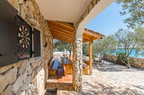 Outdoor dining - House Hacienda Stoerman (Tkon)