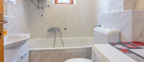 Departamento (A1) | Baño | Tina