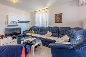 Apartment (A1) | Living room