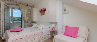 Apartments Djurdjica