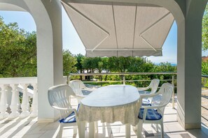 Apartment (A2) | Terrace/patio
