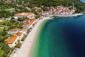 Beach - Apartment Ketty (Moscenicka Draga)