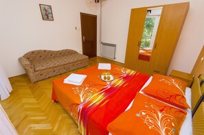 Soundproofing, iron/ironing board, free WiFi, bed sheets