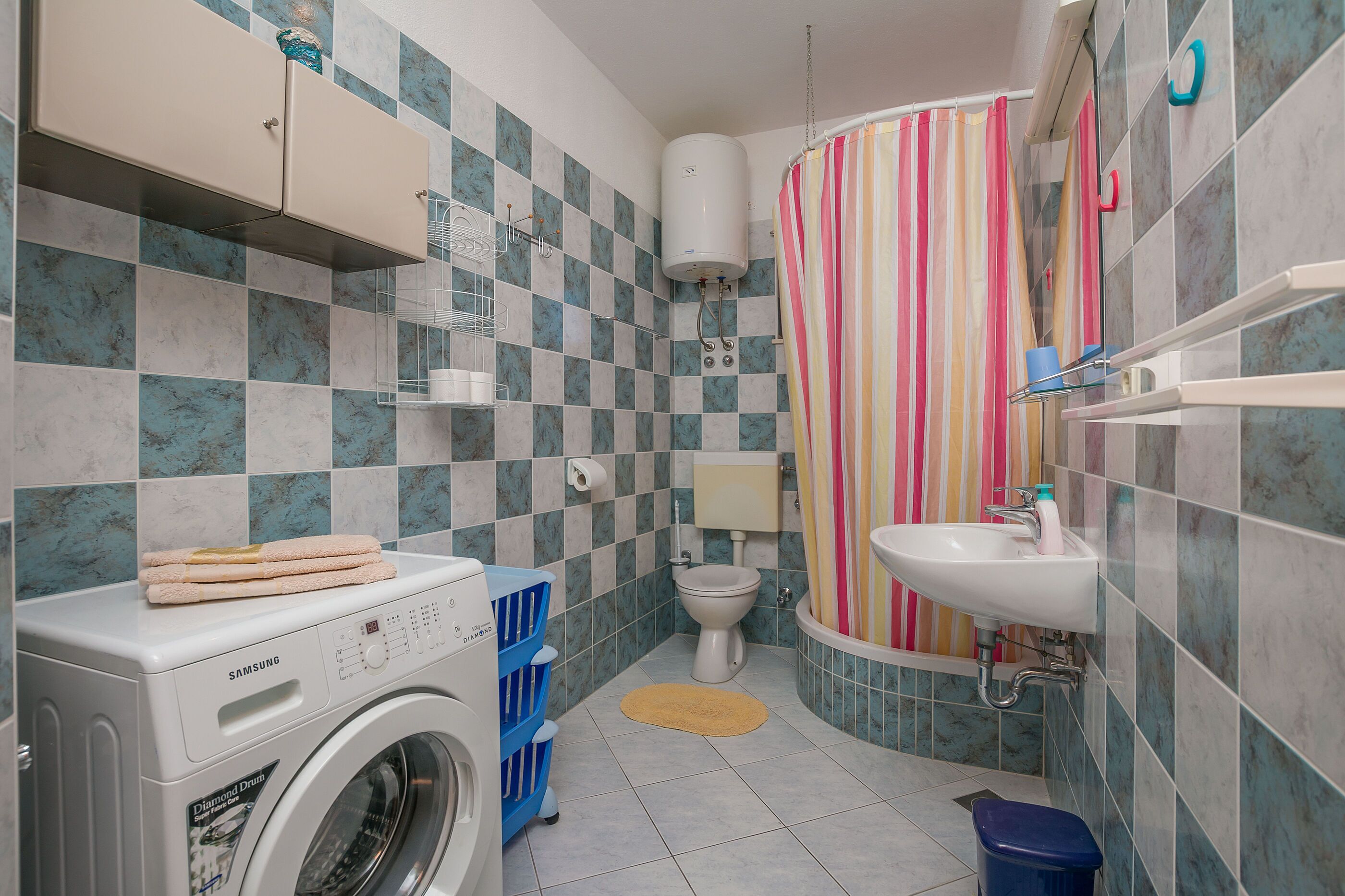 Bathroom | Shower