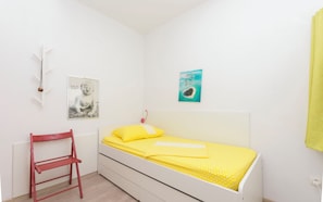 Apartment (A3) | Iron/ironing board, free WiFi - Apartments Dragana (Krk)