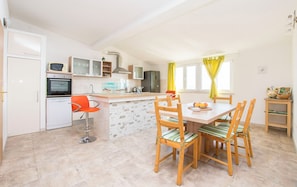 Apartment (A3) | Private kitchen - Apartments Dragana (Omis)