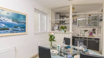 Apartment (A3) | Private kitchen | Fridge, microwave, oven, stovetop