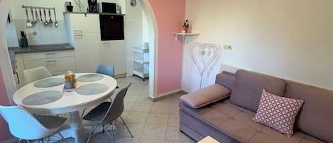 Apartment (A1) | Living room