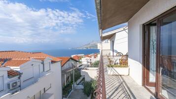 Studio (A6) | Balcony