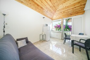Living room - Apartment and Room Stefanija (Vodice)