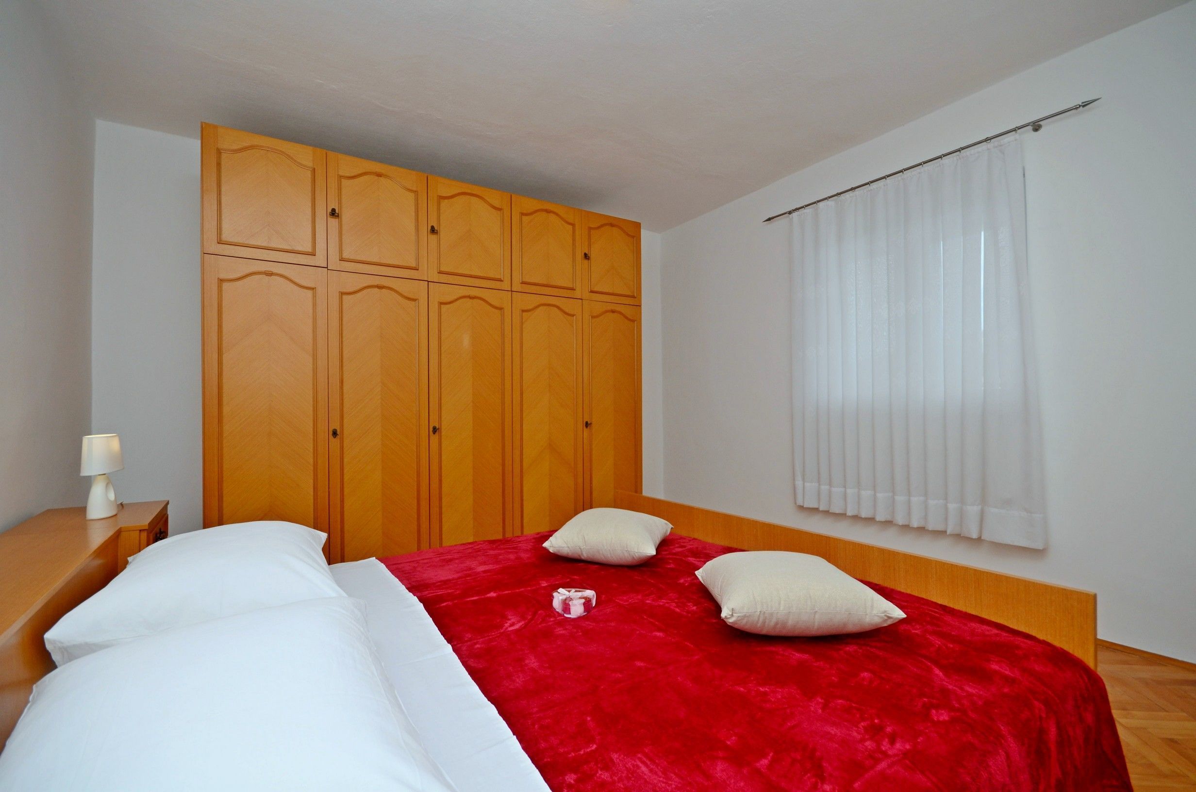 Iron/ironing board, free WiFi