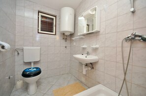 Bathroom - Apartments Renato (Novalja)
