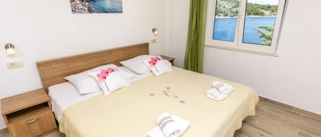 1 bedroom, free WiFi, bed sheets