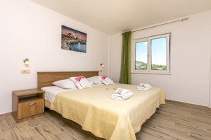 1 chambre, accès au Wi-Fi (inclus), literie fournie