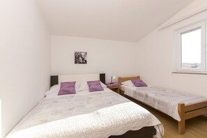 Wifi gratis y ropa de cama 