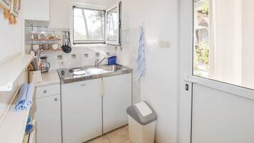 Studio (A1) | Interior