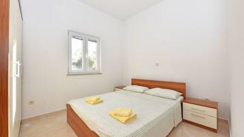 Apartment (A2)