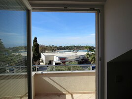 开间 (A5) | 阳台