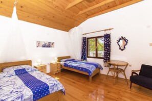 Bügeleisen/Bügelbrett, kostenloses WLAN