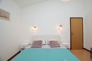 Hus | 2 soverom, strykejern/-brett og wi-fi (inkludert)