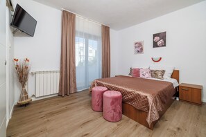 Apartment (A2)