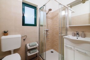 Apartment (A1) | Bathroom - Apartments Near the sea Barbat (Rab)