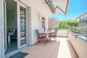 Apartment (A1) | Balcony
