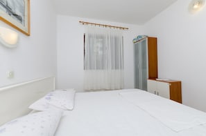 Apartment (A2) | Free WiFi - Apartments Tonin (Jelsa)