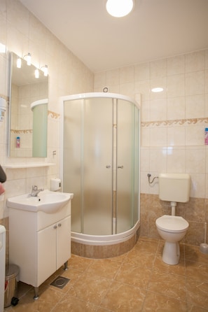 Bathroom - Apartment Primorska (Novalja)